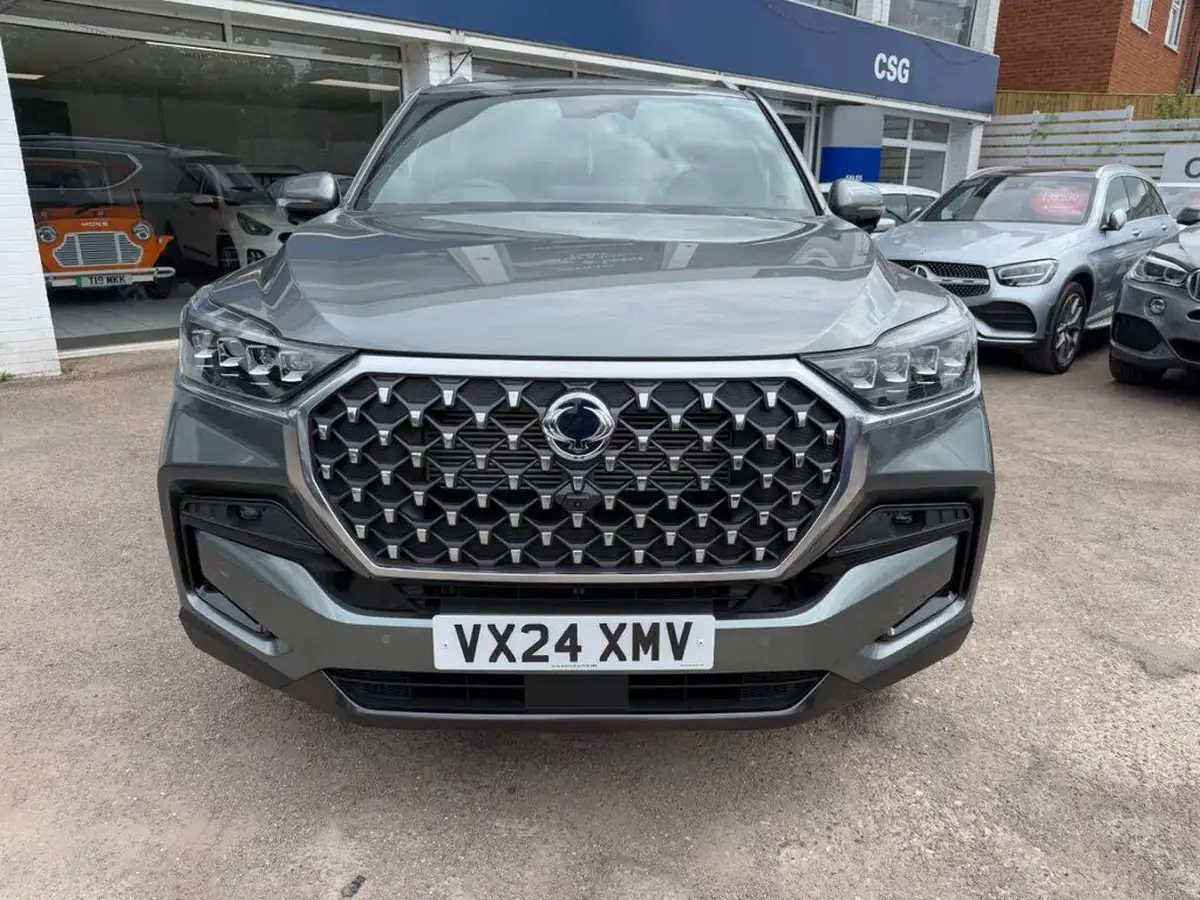 2024-kgm-ssangyong-rexton-22td-k40-big-7