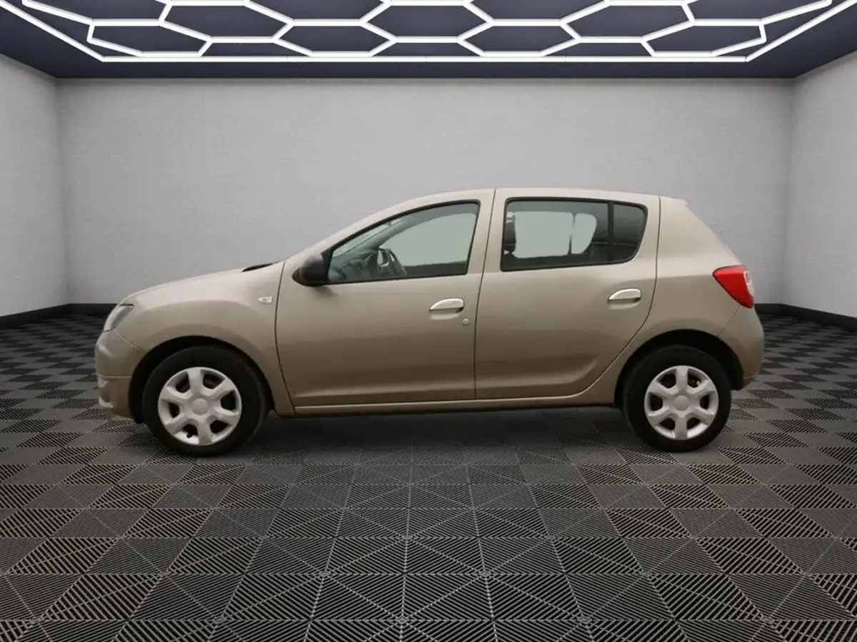 2015-dacia-sandero-12-ambiance-big-4