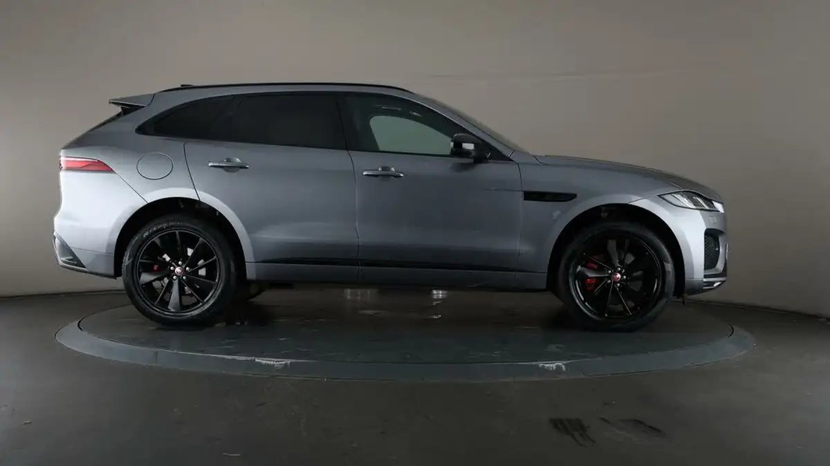 2022-jaguar-f-pace-20-p250-r-dynamic-black-big-61