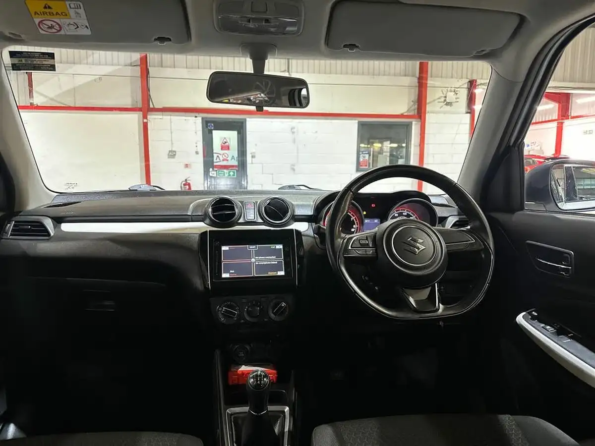 2018-suzuki-swift-10-boosterjet-sz-t-111ps-big-41
