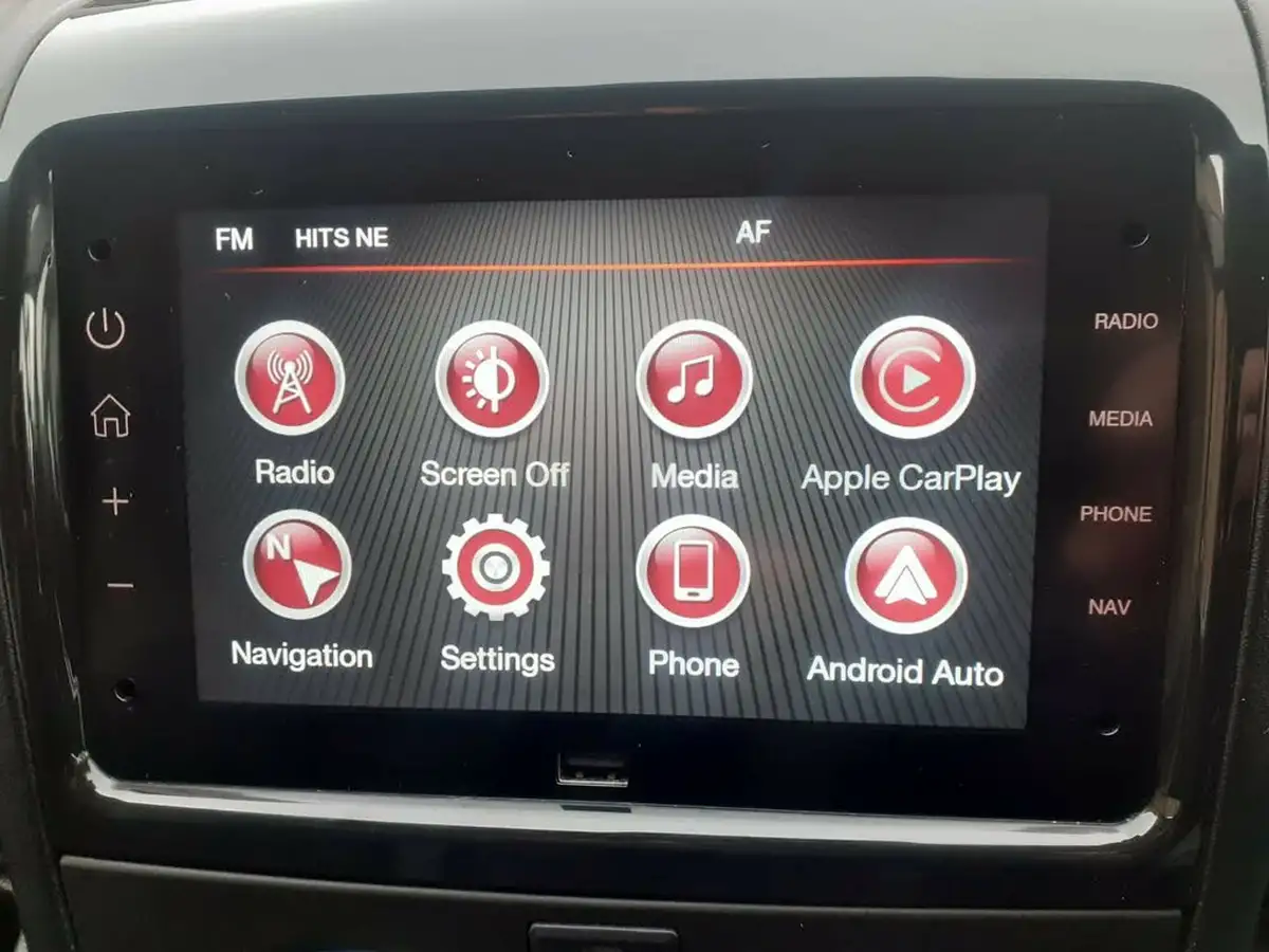 2022-peugeot-boxer-22-bluehdi-professional-premium-335-l3h2-panel-big-16