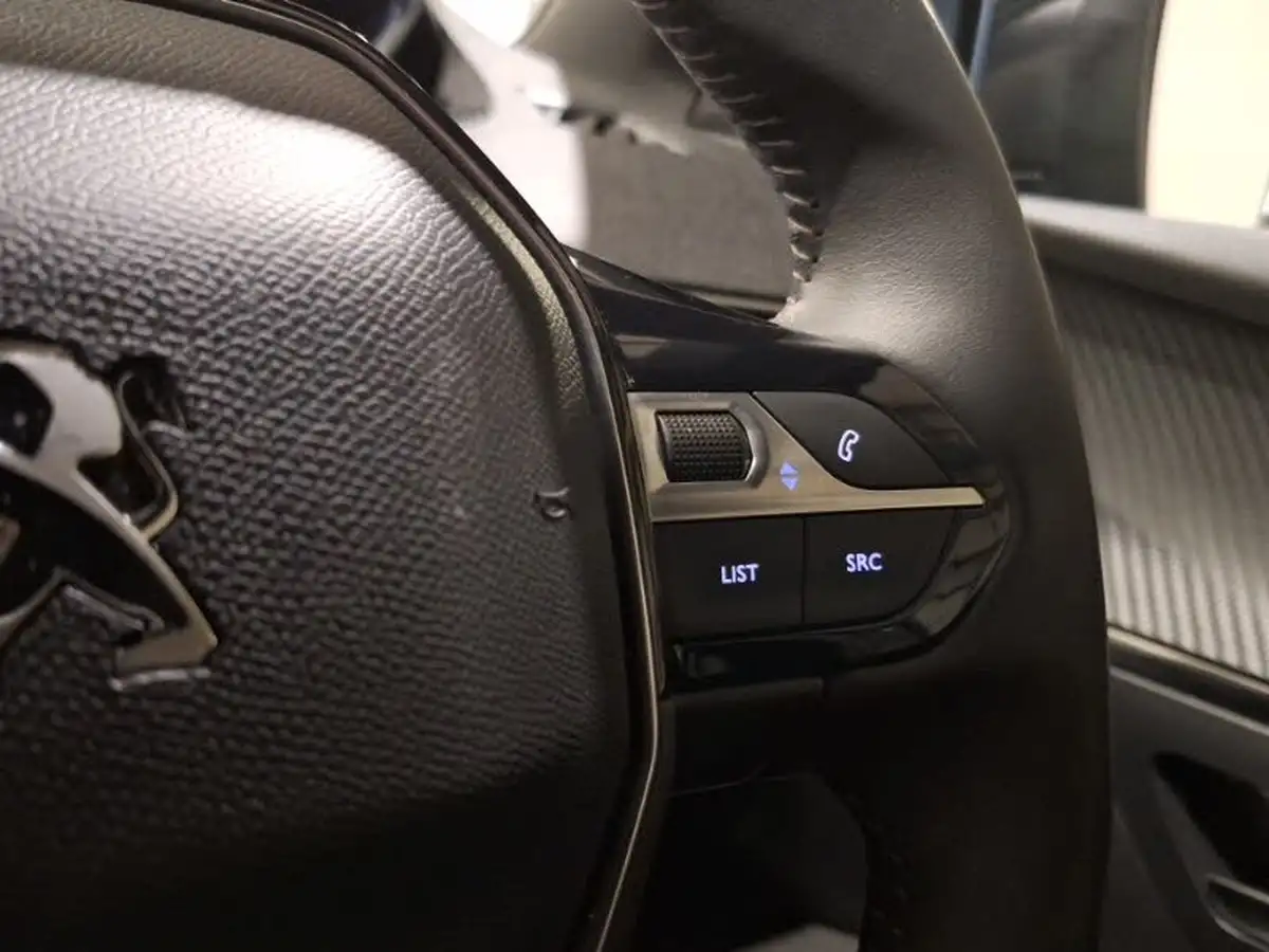 2024-peugeot-5008-suv-12-allure-134bhp-big-16