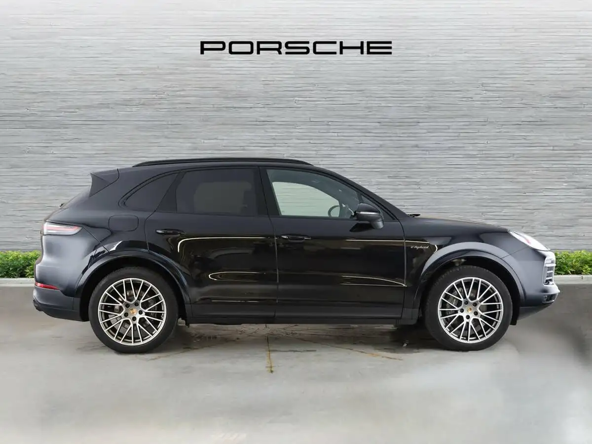 2025-porsche-macan-e-4-electric-big-5