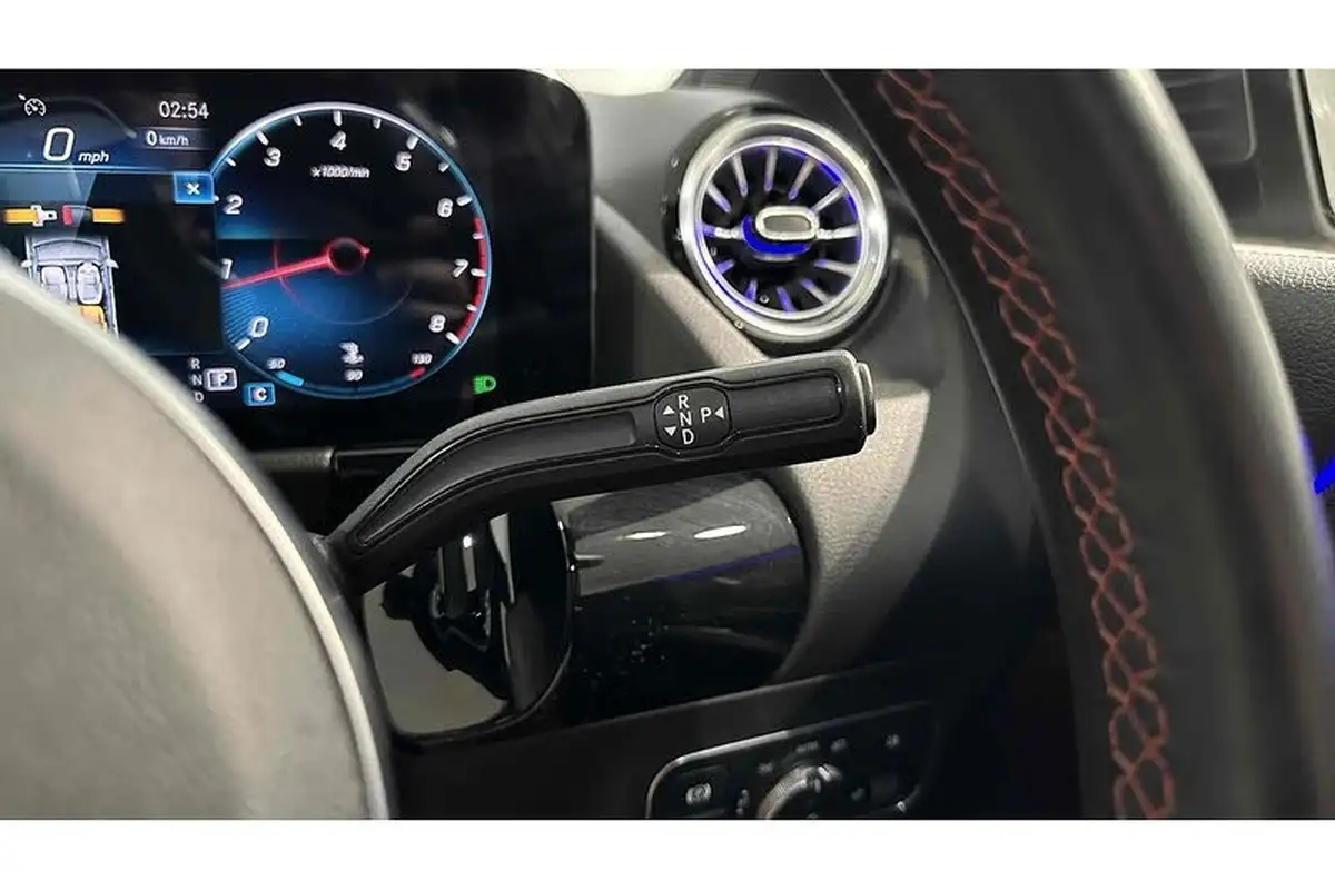 2021-mercedes-benz-b-class-13-b200-amg-line-premium-plus-driving-assistance-big-41