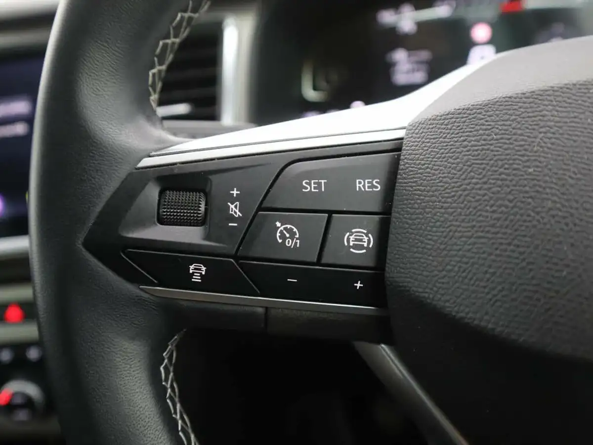 2024-seat-ateca-15-ecotsi-xperience-big-32