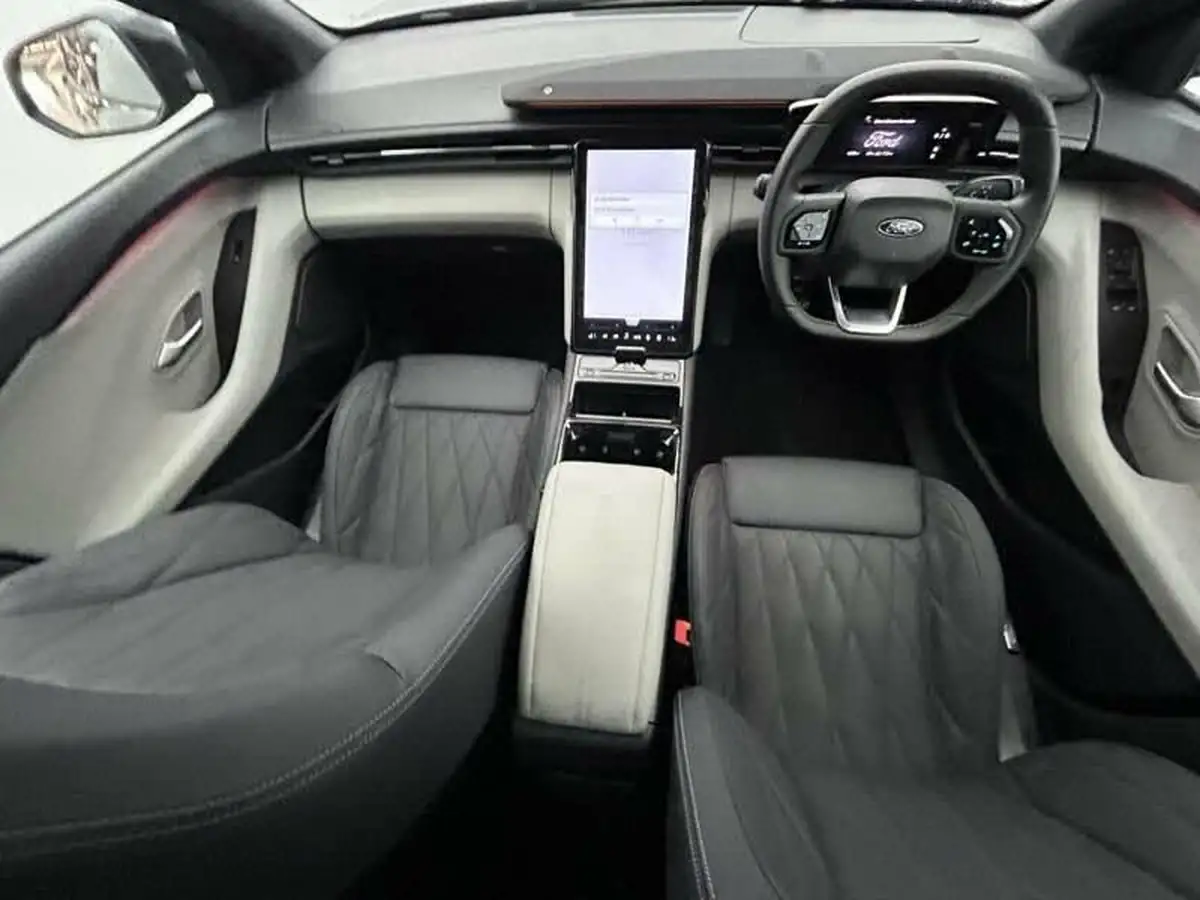 2024-ford-explorer-e-premium-286ps-77kwh-big-6