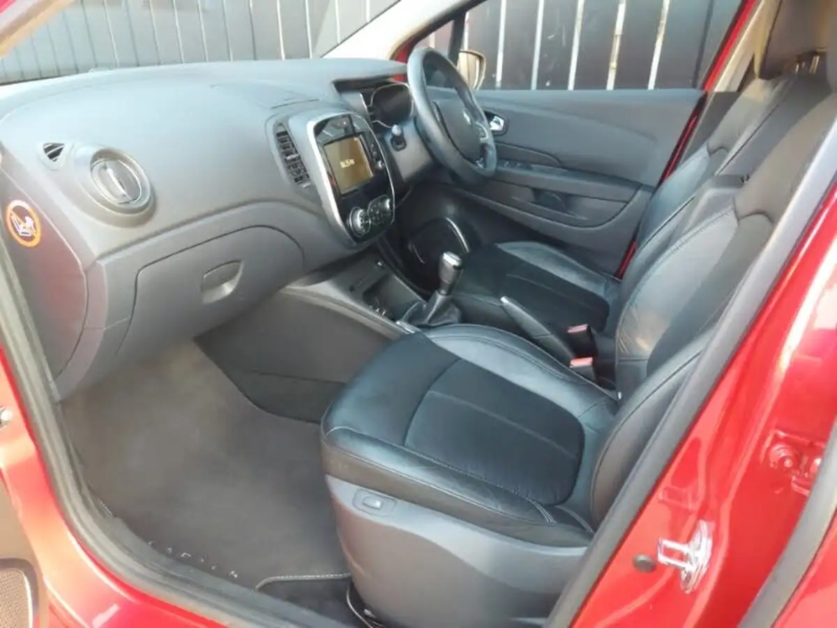 2017-renault-captur-09-tce-signature-x-nav-big-4