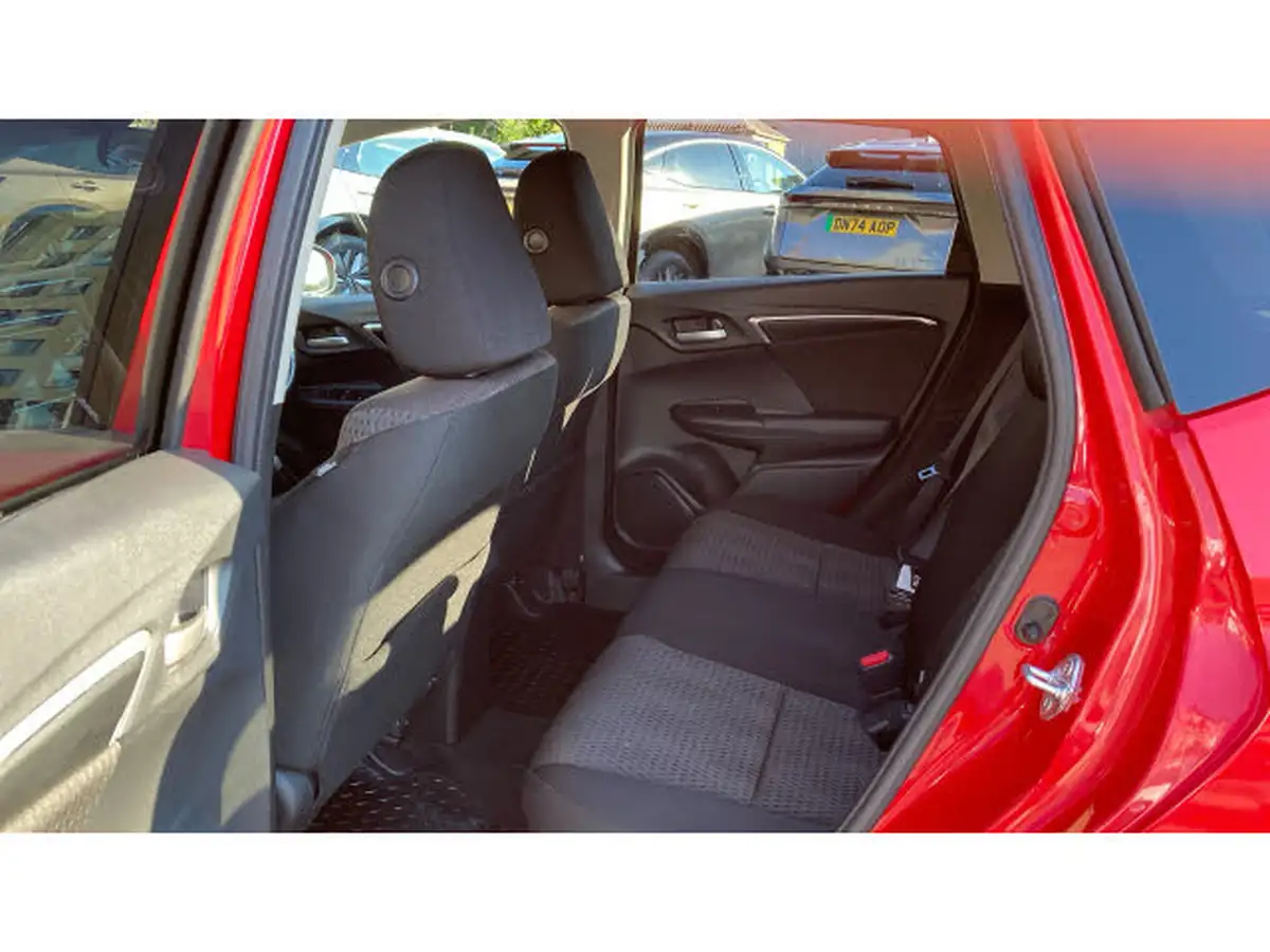 2020-honda-jazz-13-i-vtec-ex-navi-cvt-big-15