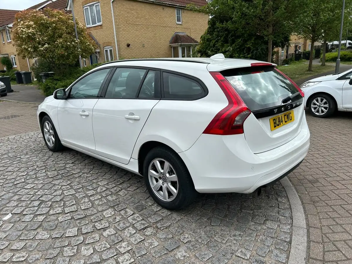 2014-volvo-v60-16td-d2-business-edition-powershift-big-14