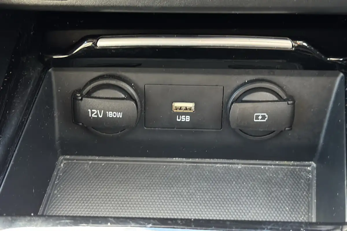 2022-kia-xceed-15-t-gdi-4-big-22