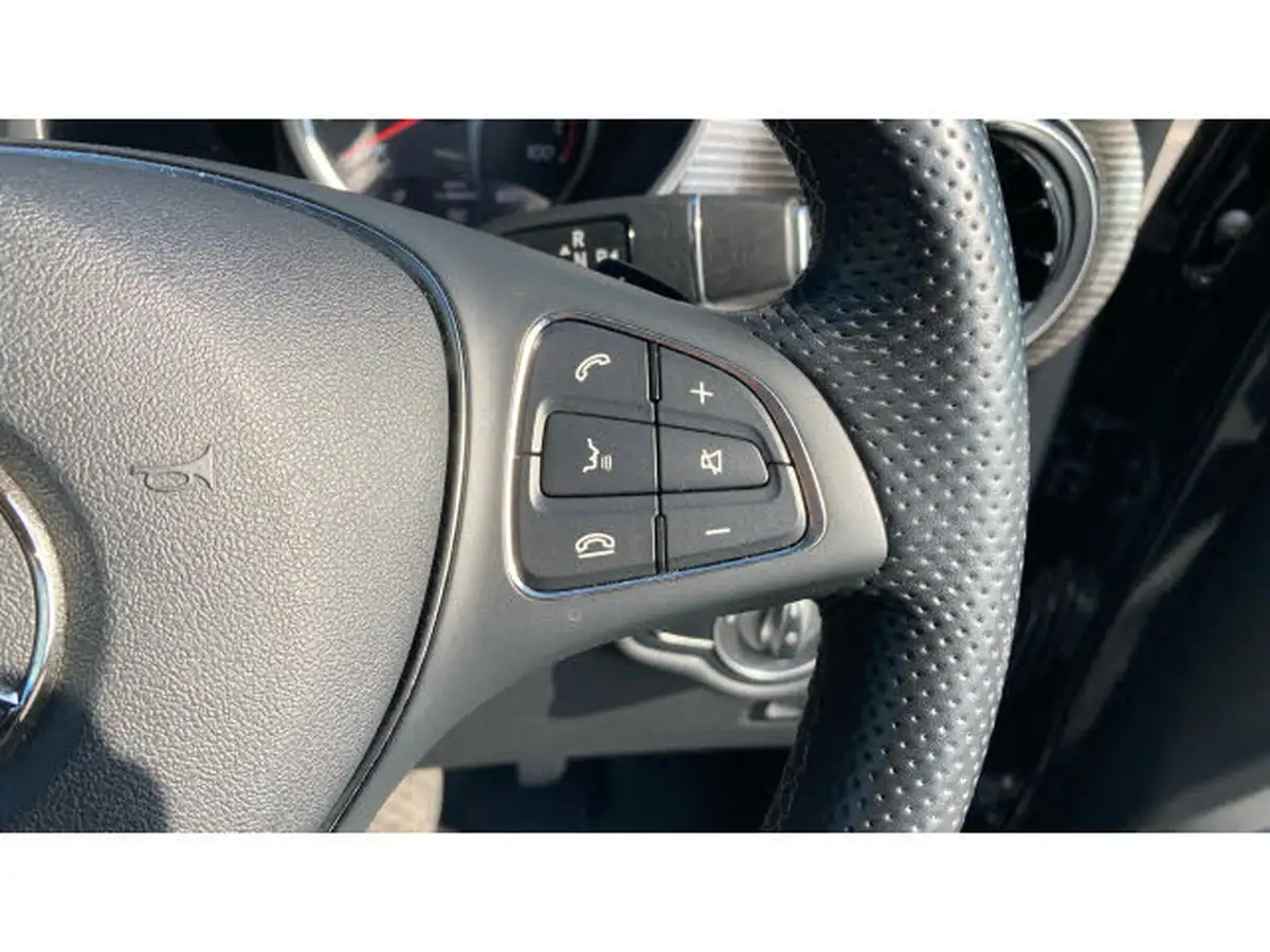 2021-mercedes-benz-eqv-e-eqv-300-sport-premium-big-34