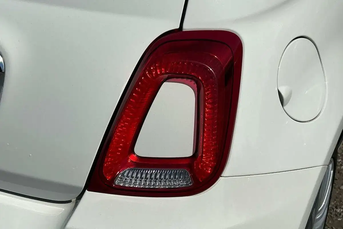 2017-fiat-500-12-lounge-big-26