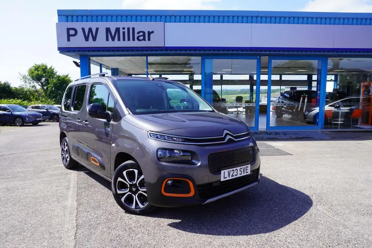 2023-citroen-berlingo-e-flair-xtr-m-size-big-0