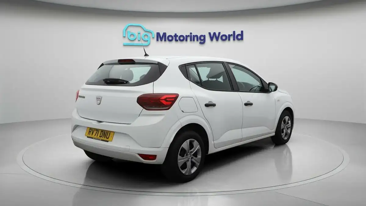 2022-dacia-sandero-10-sce-essential-big-7