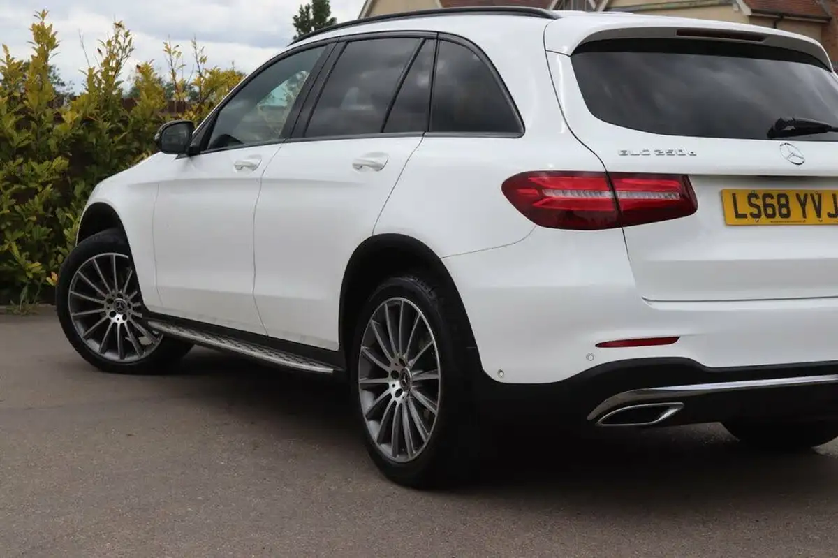 2018-mercedes-benz-glc-class-21d-glc250d-amg-line-ss-station-wagon-5d-big-19