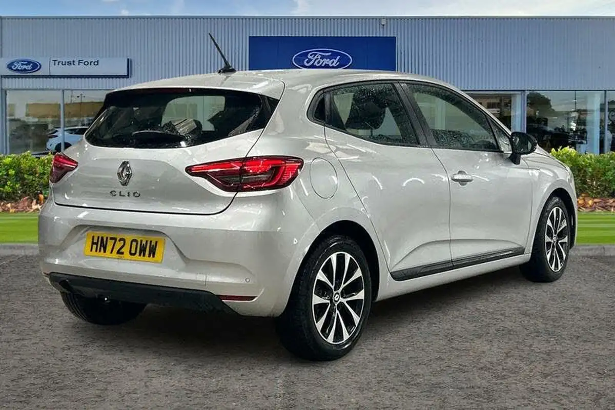 2022-renault-clio-10-tce-evolution-big-3