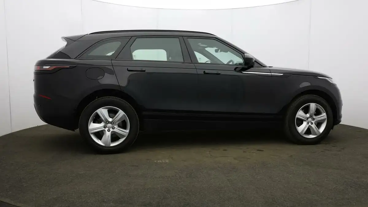 2021-land-rover-range-rover-velar-20-d200-velar-big-52