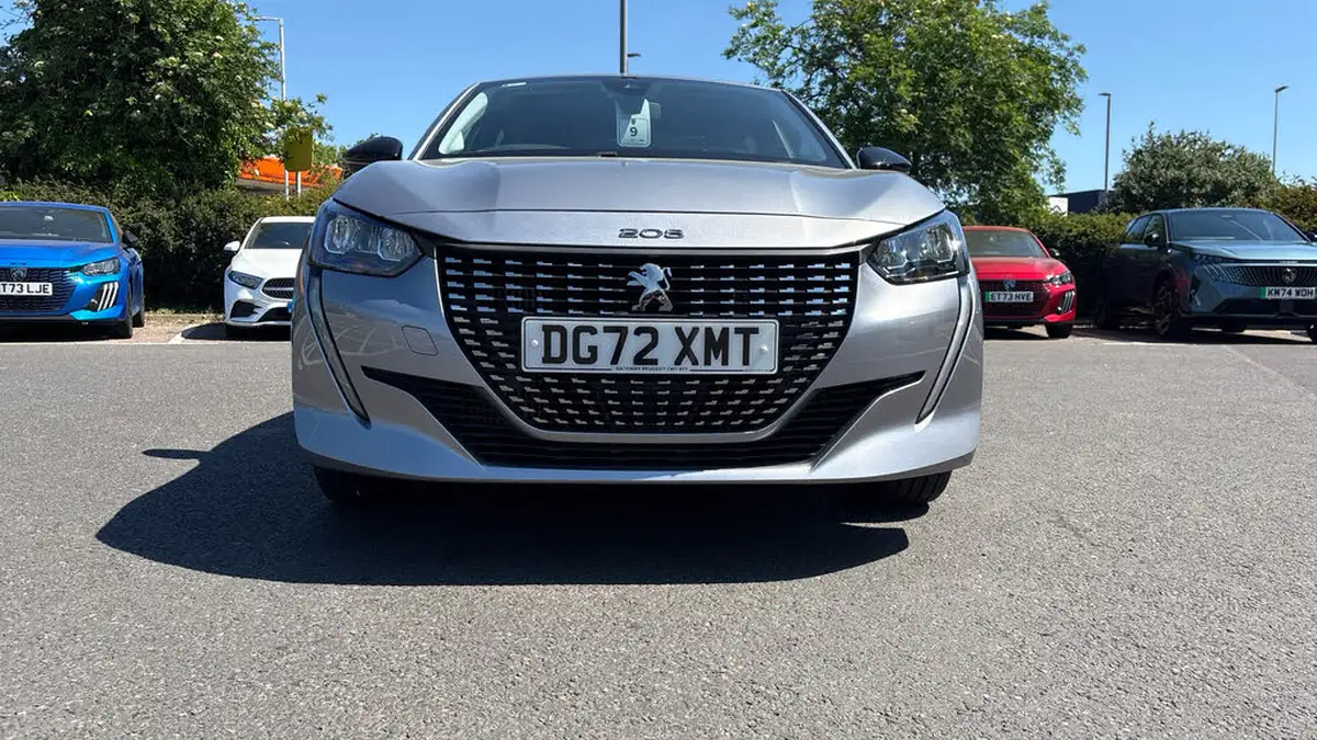 2023-peugeot-208-12-puretech-active-premium-100ps-eat8-big-7