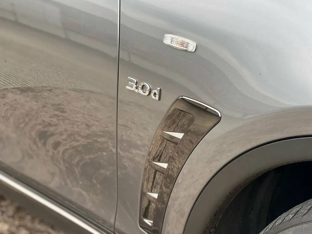 2016-infiniti-qx70-30td-ultimate-big-27