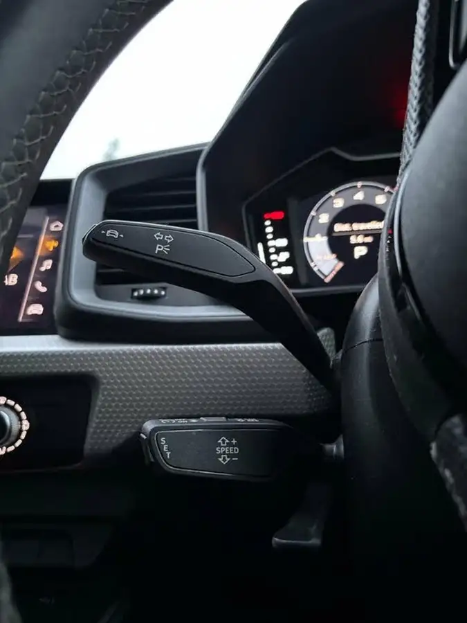 2023-audi-a1-10-25-tfsi-s-line-tronic-big-15