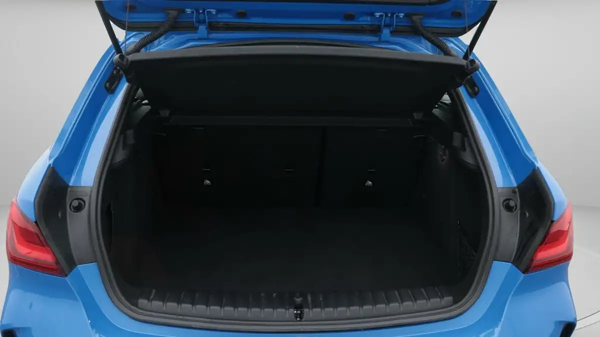 2022-bmw-1-series-20-m135i-xdrive-big-17