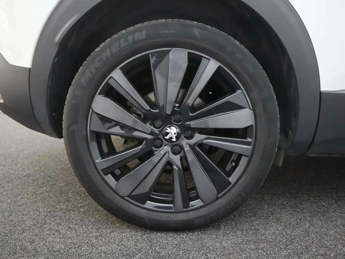 2022-peugeot-3008-suv-15-bluehdi-gt-eat8-big-5