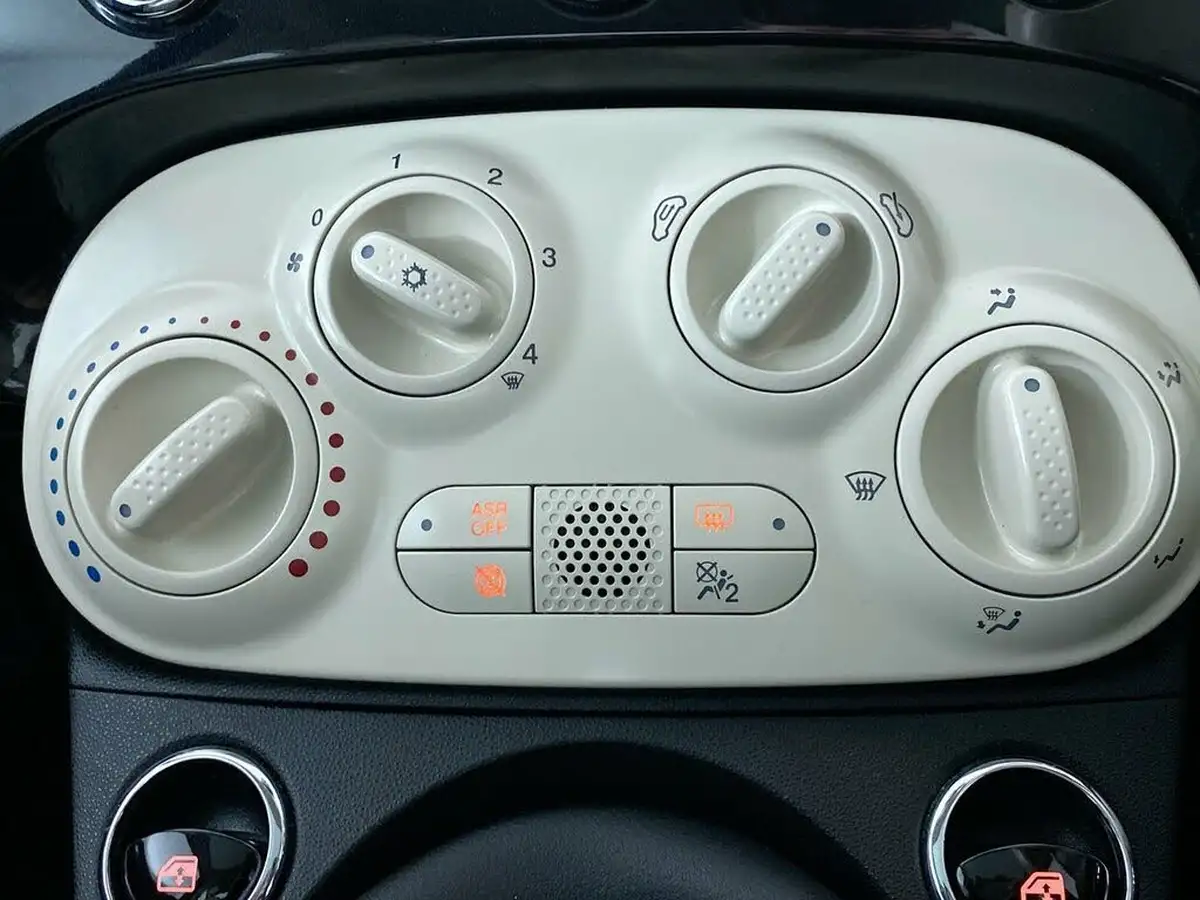 2018-fiat-500-12-lounge-big-28