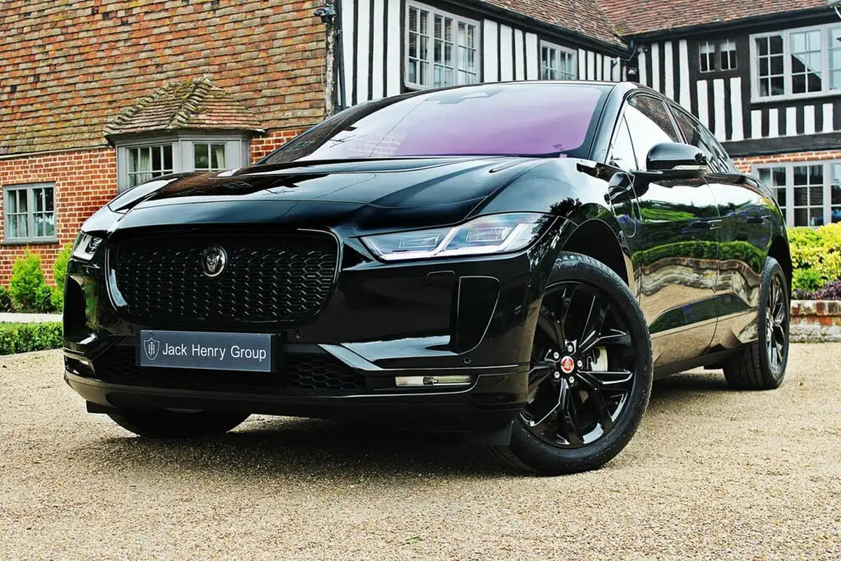 2023-jaguar-i-pace-ev400-hse-black-big-0