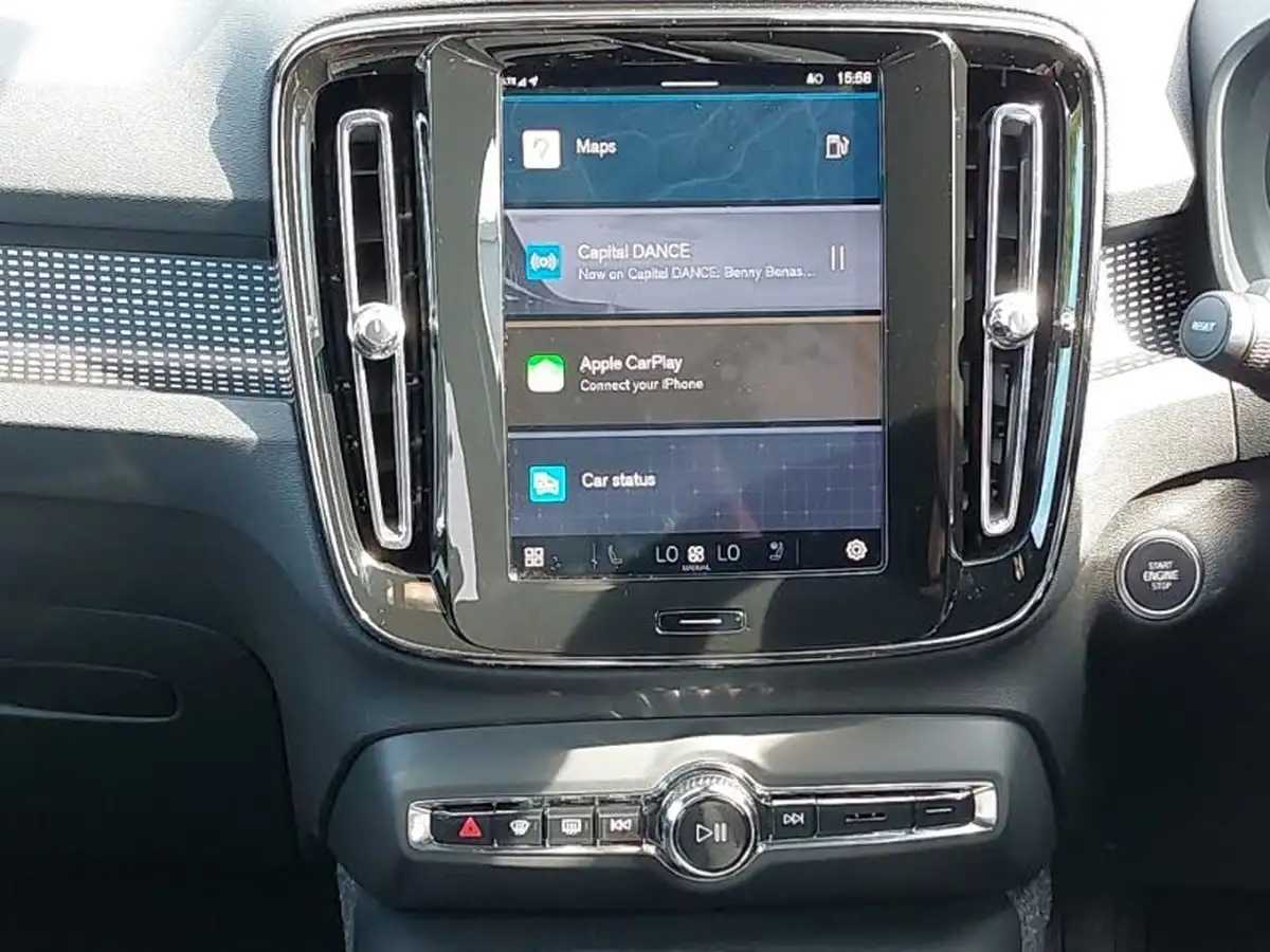 2024-volvo-xc40-20-b3-plus-big-6