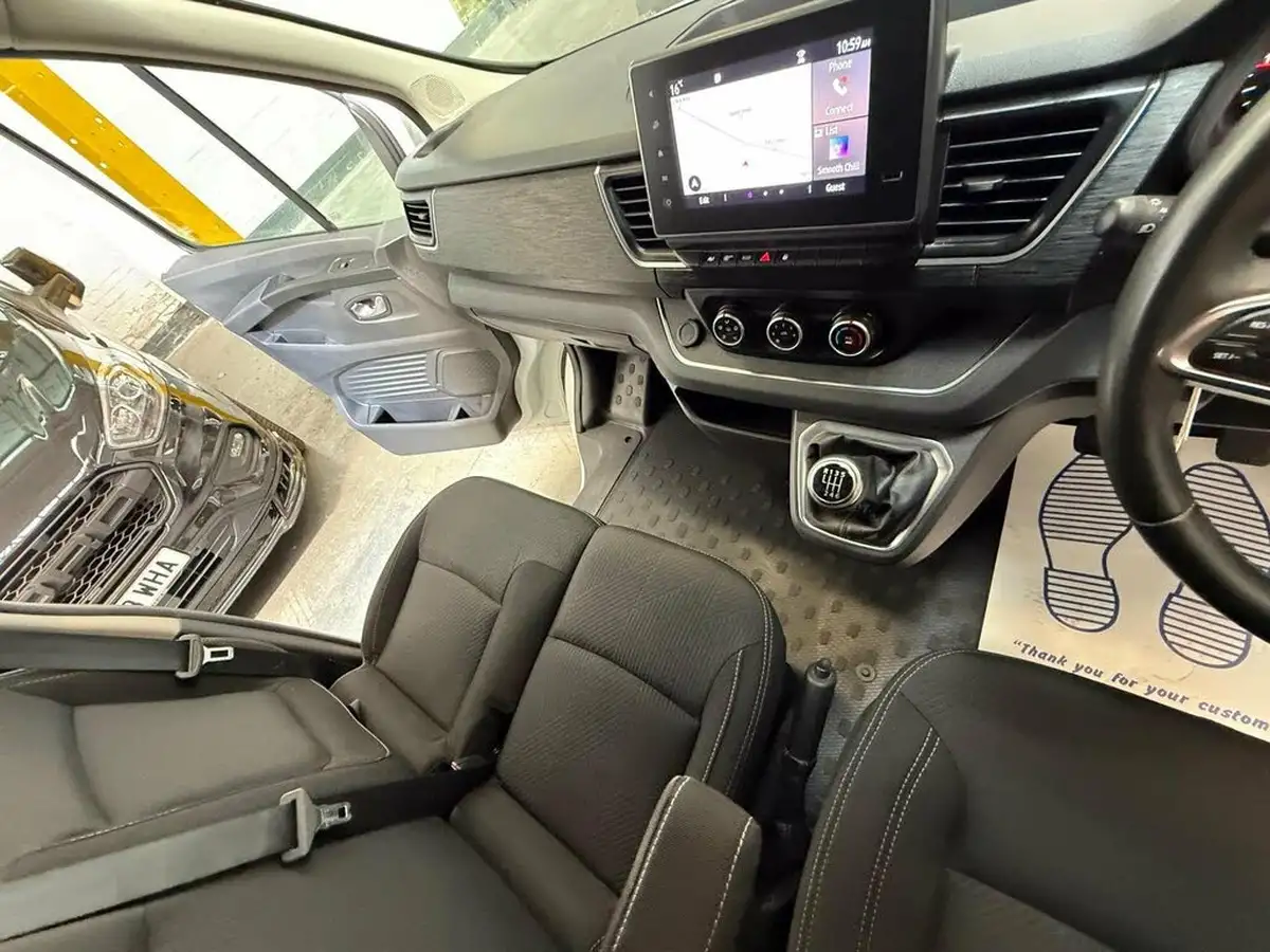 2022-renault-trafic-20dci-sl28-130-sport-big-43