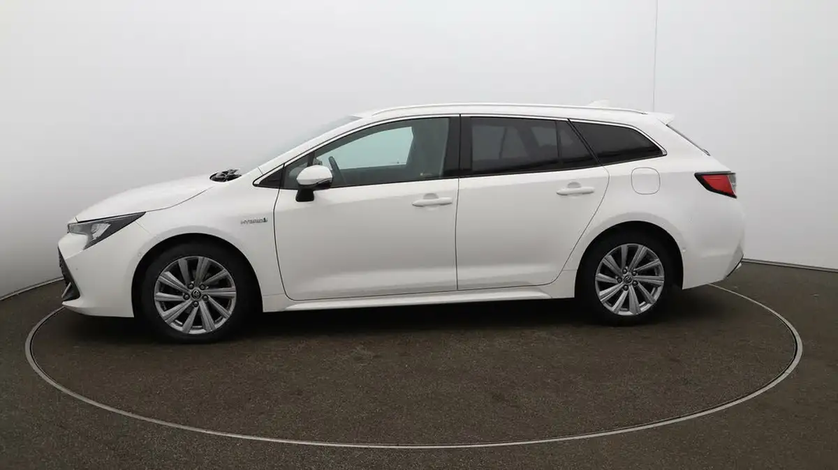 2021-toyota-corolla-18-vvt-i-design-trk-hatchback-5d-big-4