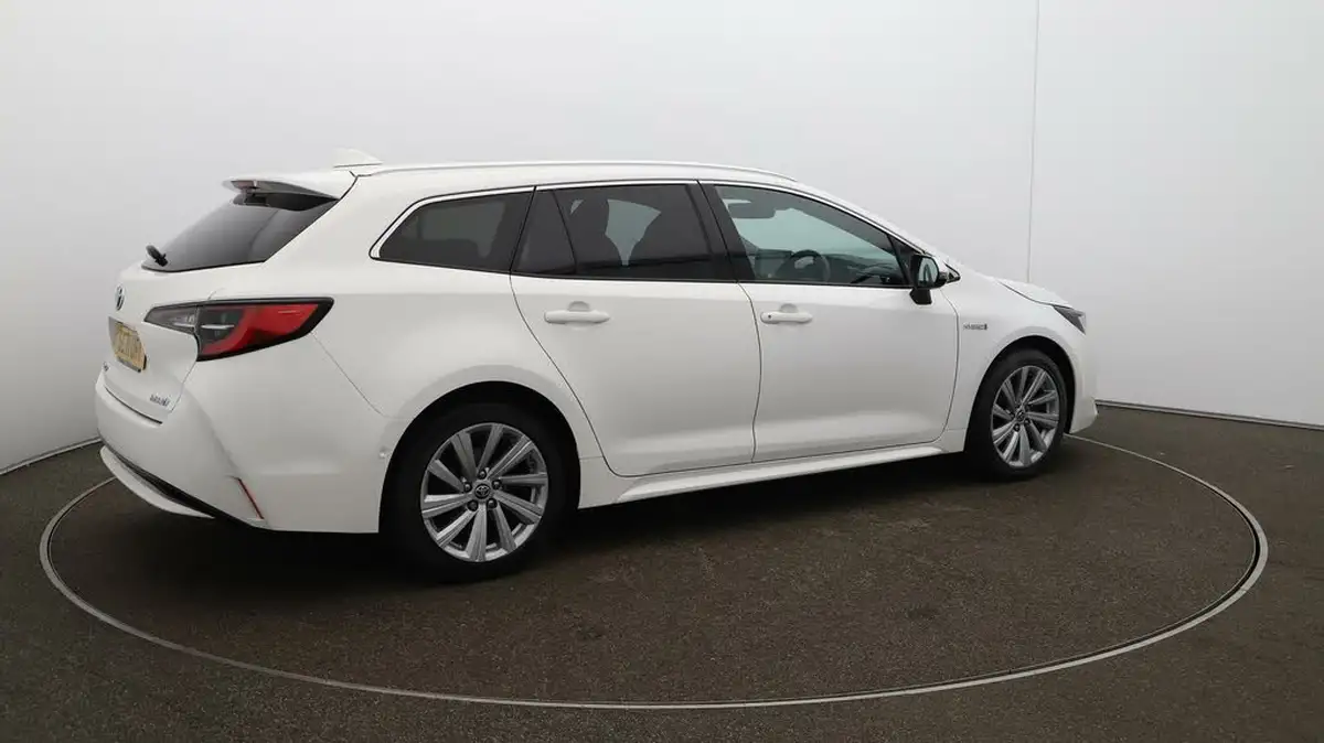 2021-toyota-corolla-18-vvt-i-design-trk-hatchback-5d-big-52
