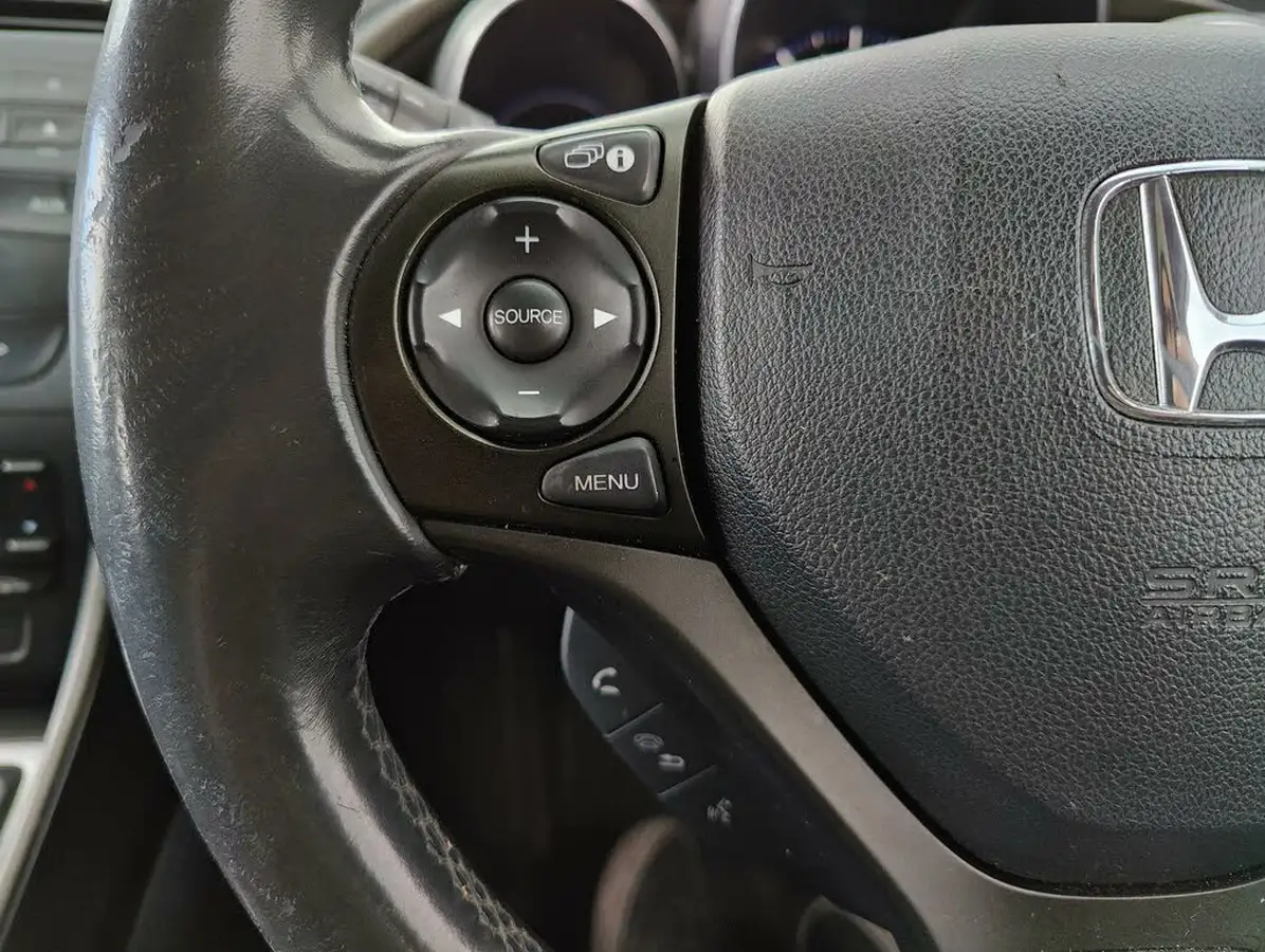 2013-honda-civic-16td-es-big-25