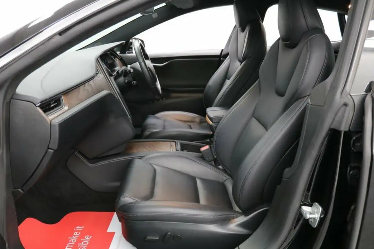 2020-tesla-model-s-e-long-range-big-16