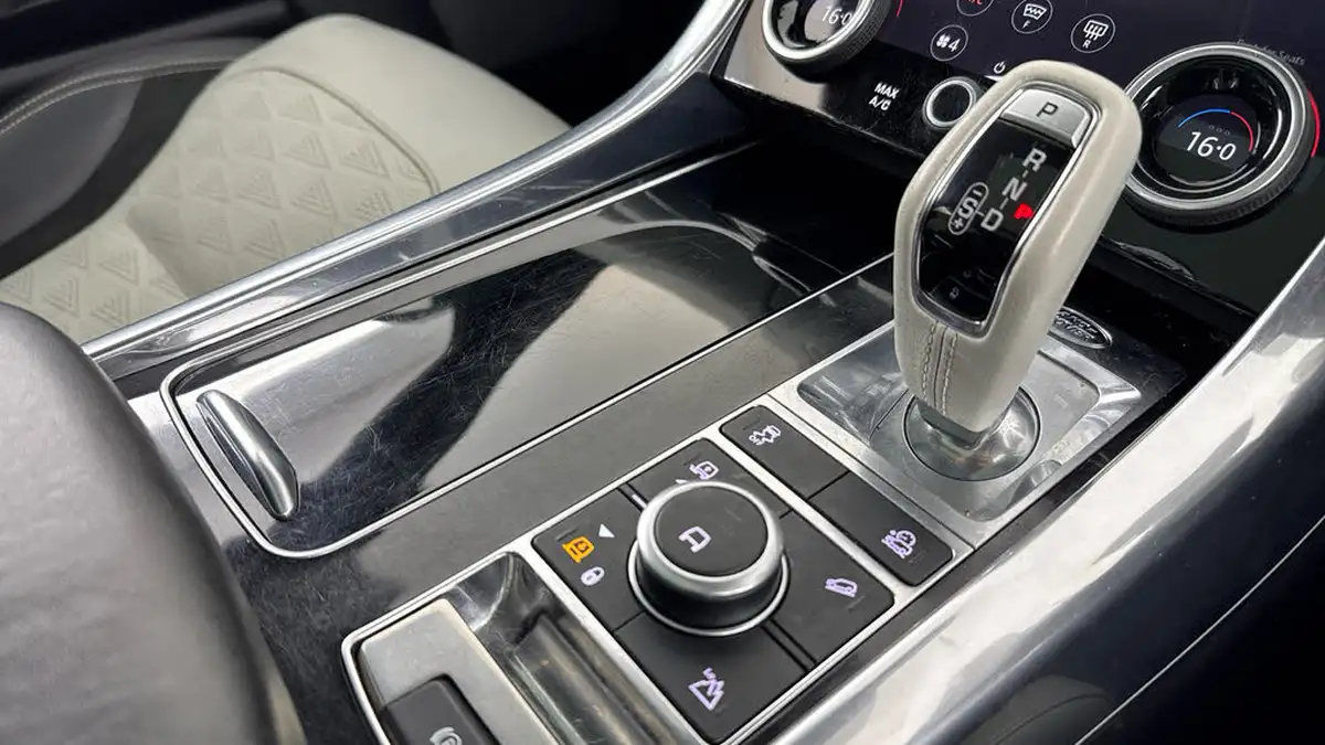2019-land-rover-range-rover-sport-50v8-sc-svr-big-15