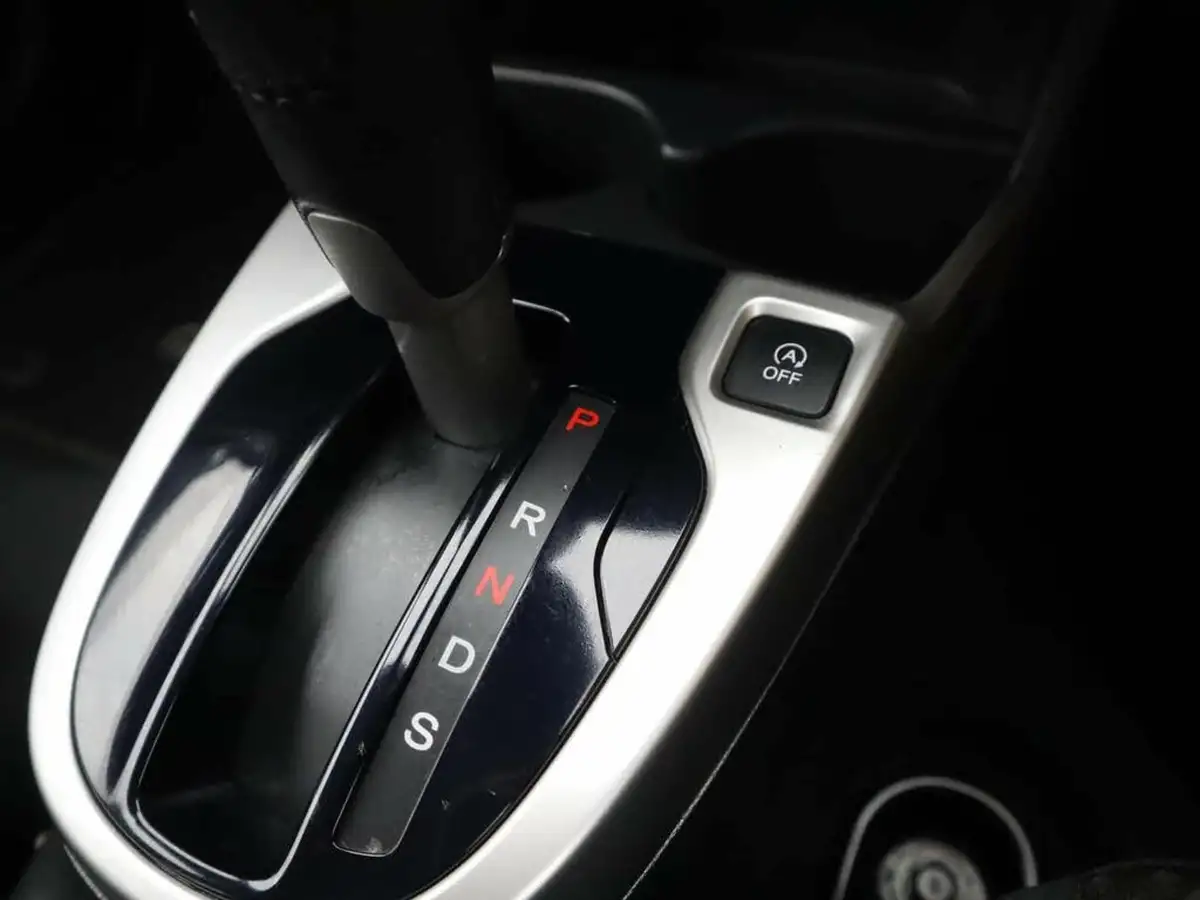 2018-honda-jazz-13-i-vtec-ex-cvt-big-28