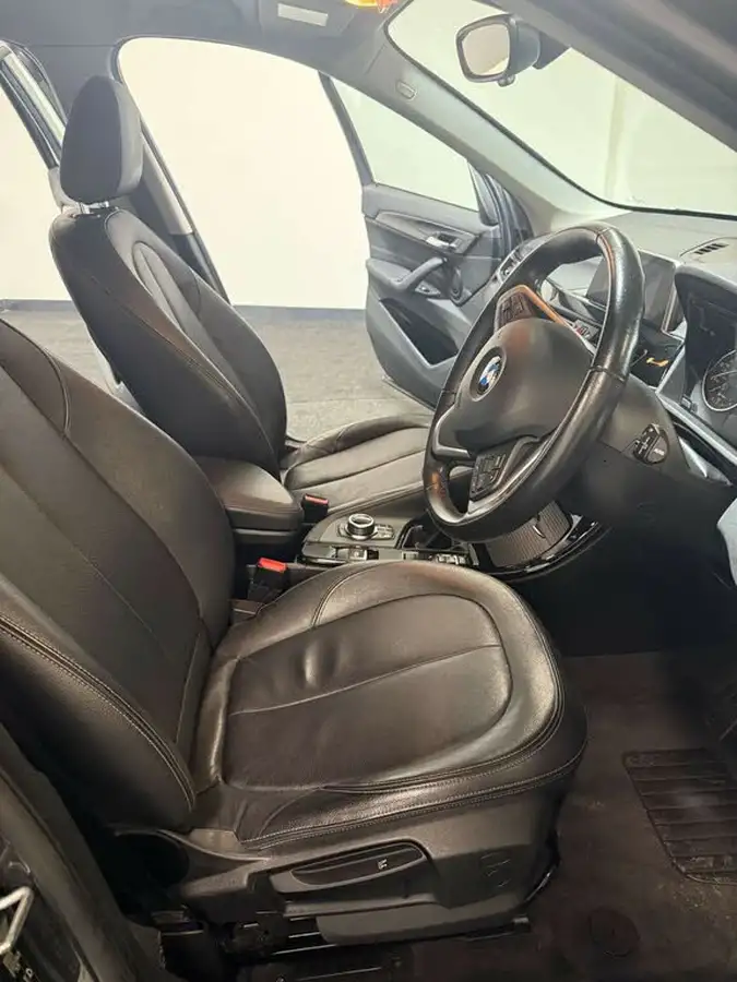 2018-bmw-x1-20td-sdrive18d-xline-ss-big-14