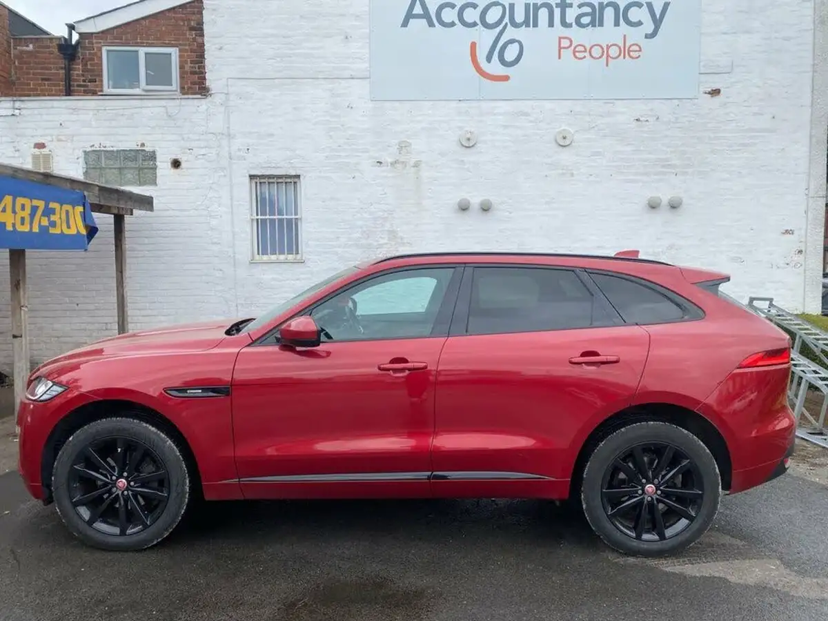 2016-jaguar-f-pace-20-i4d-r-sport-awd-auto-big-8