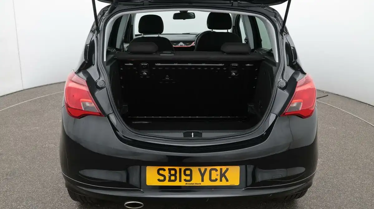2019-vauxhall-corsa-14i-sri-vx-line-nav-black-90ps-5d-big-16