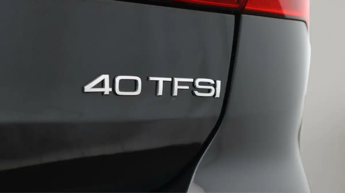 2022-audi-a6-avant-20-40-tfsi-sport-big-21