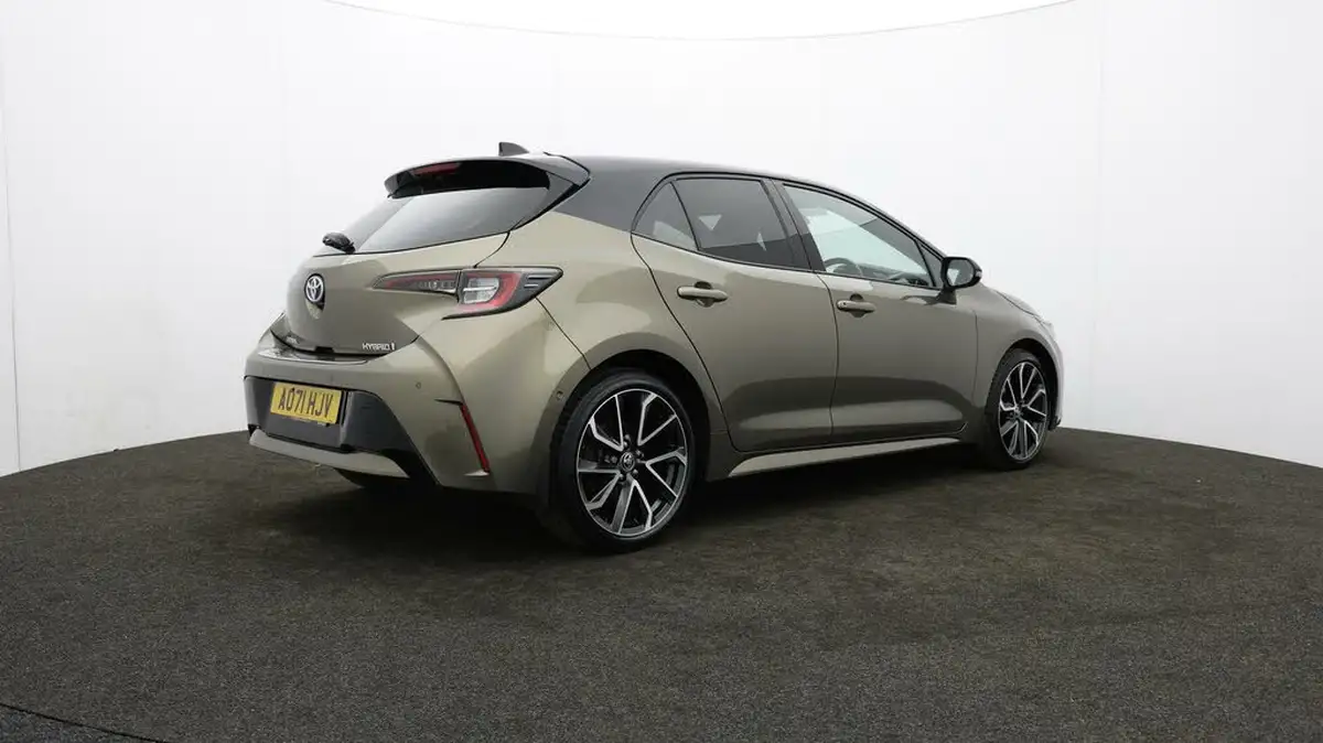 2022-toyota-corolla-18-vvt-i-excel-120bhp-trk-hatchback-big-31