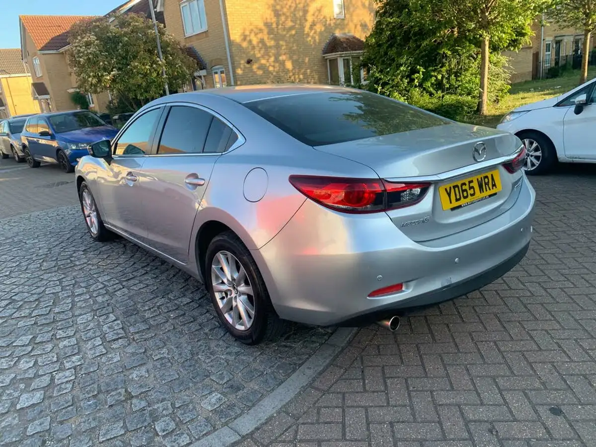 2015-mazda-mazda6-22td-se-l-nav-saloon-4d-big-45
