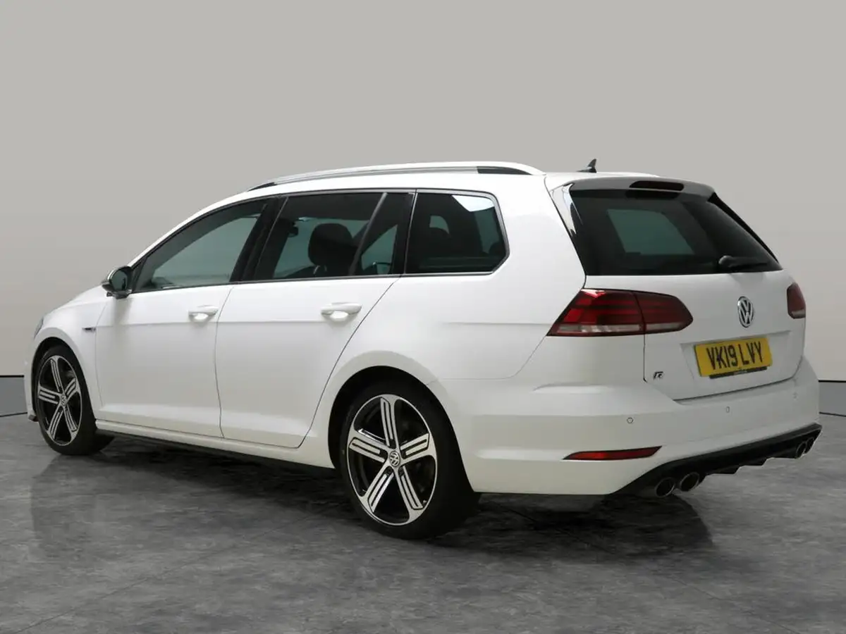 2019-volkswagen-golf-20-tsi-r-300ps-estate-5d-dsg-big-13