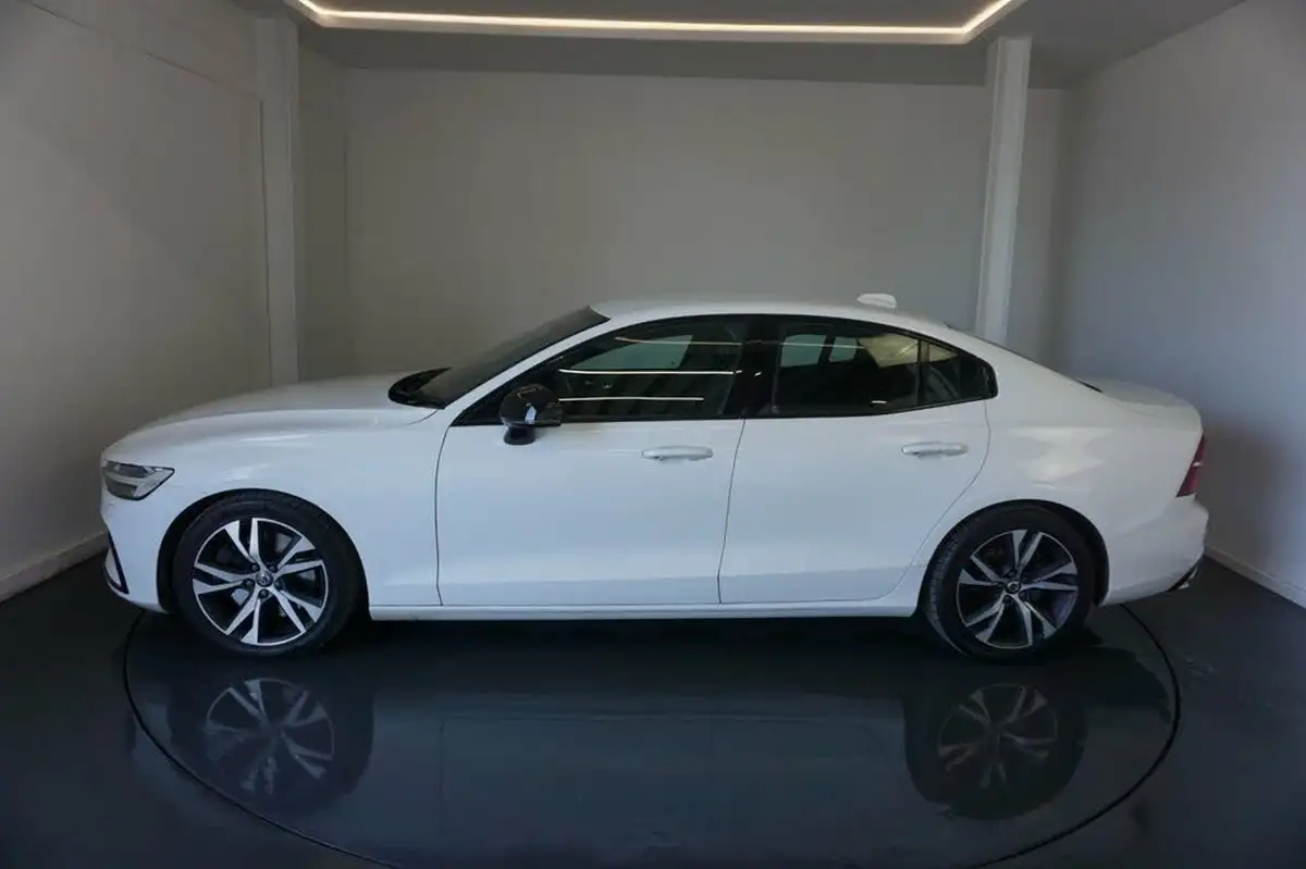 2019-volvo-s60-20-t5-r-design-plus-big-3