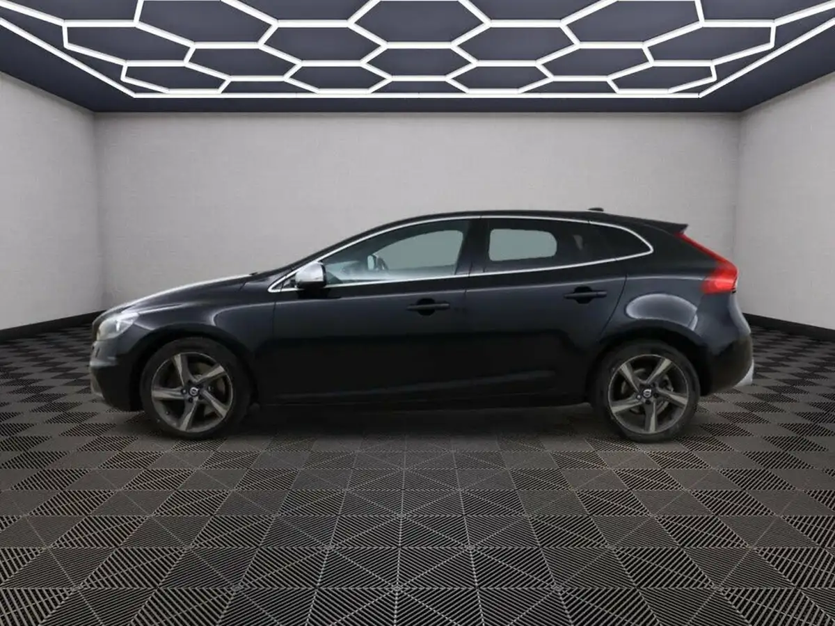 2014-volvo-v40-20td-d4-r-design-190bhp-nav-1969cc-big-5