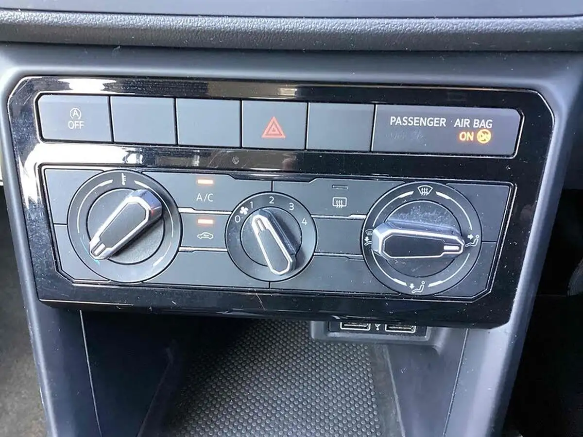 2020-volkswagen-t-cross-10-tsi-se-115ps-big-8