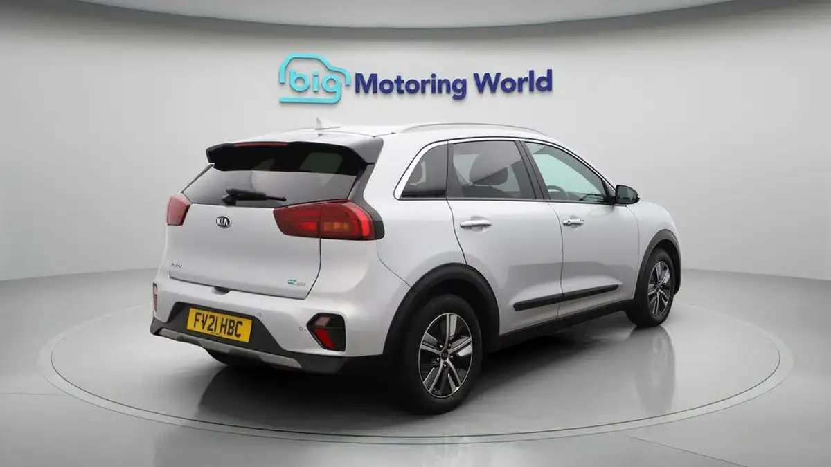2021-kia-niro-16-gdi-2-big-7