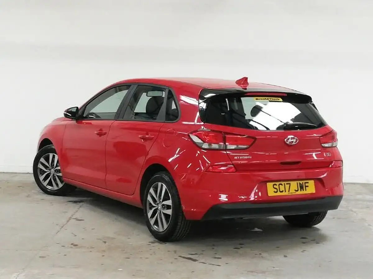 2017-hyundai-i30-10-t-gdi-se-nav-blue-drive-hatchback-big-1