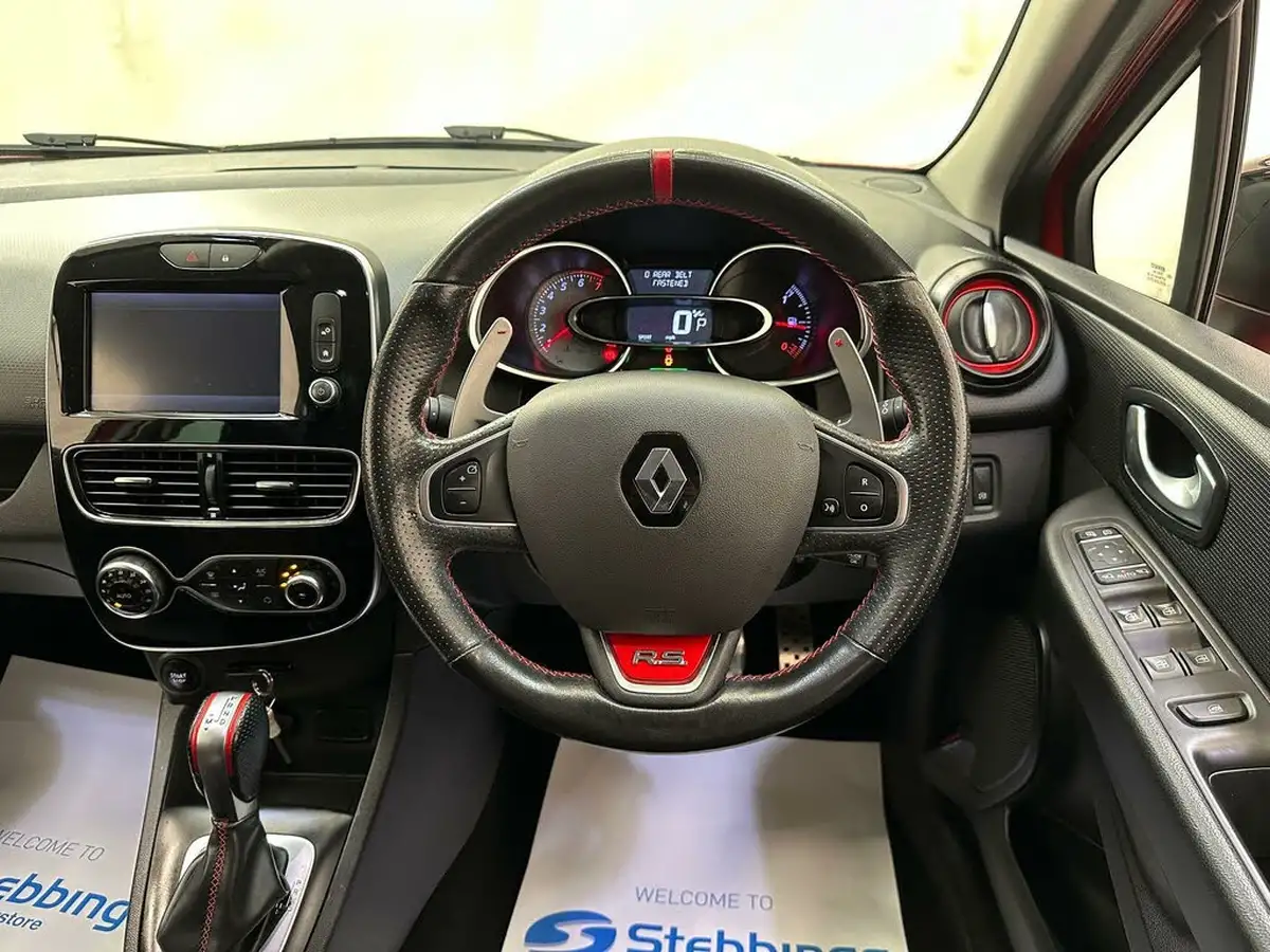 2018-renault-clio-16-turbo-renaultsport-nav-220-trophy-big-11