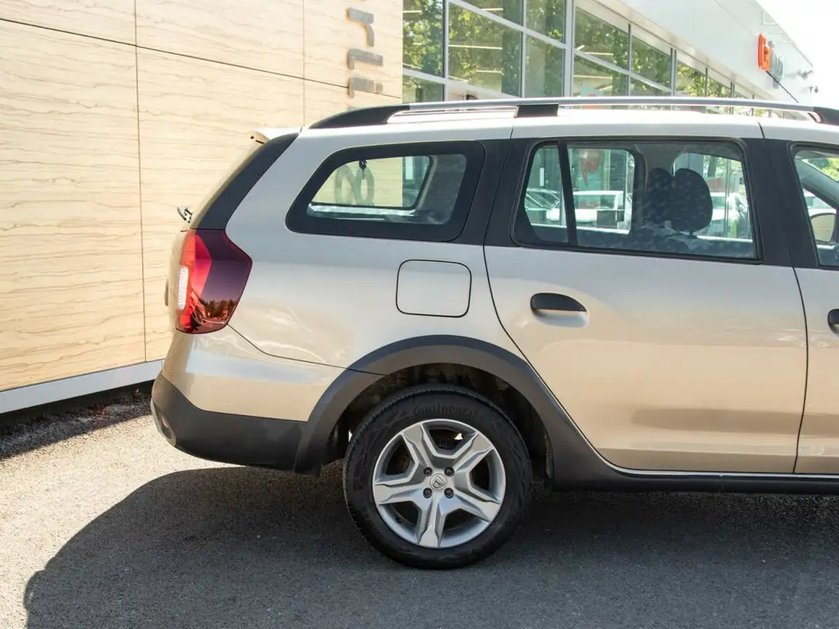 2020-dacia-logan-mcv-stepway-09-tce-comfort-big-6